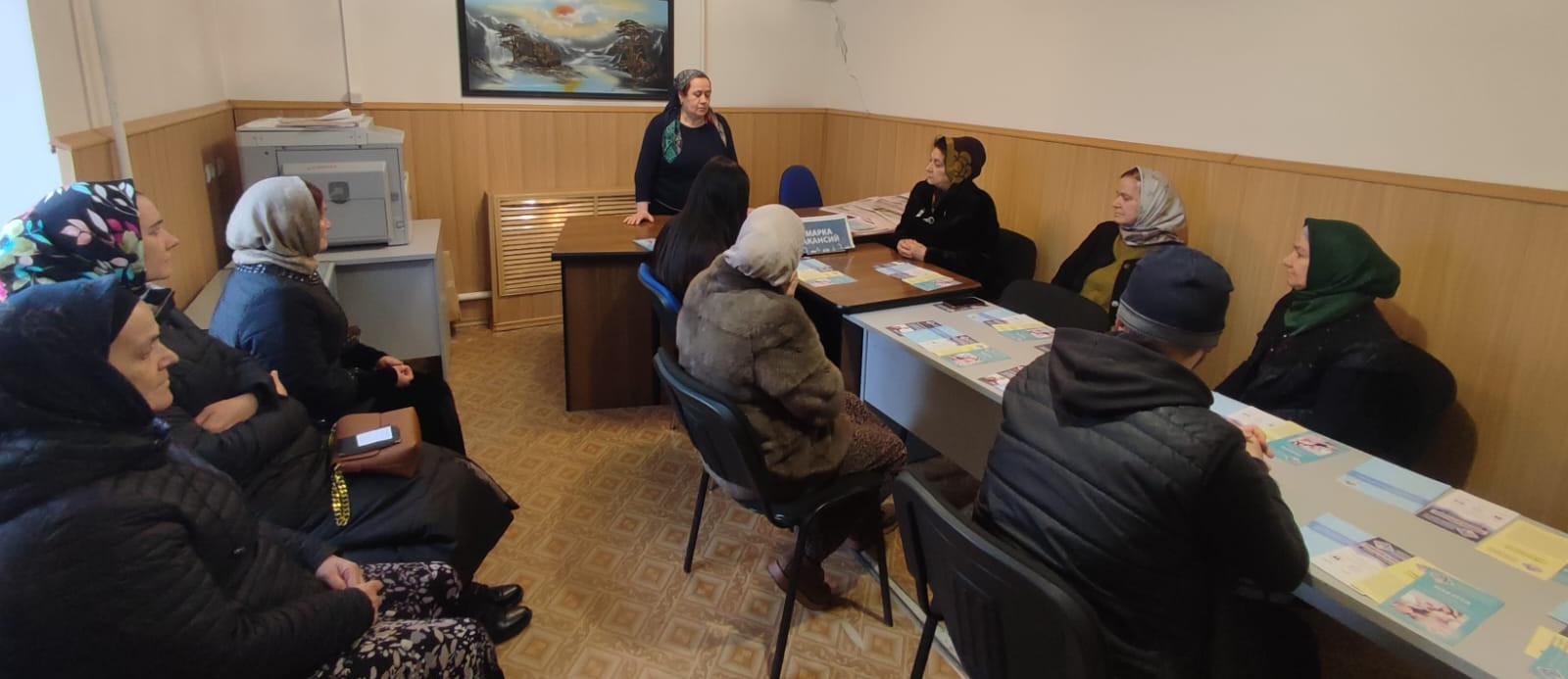 Центр занятости Минтруда РД в г.Хасавюрте в ходе ярмарки вакансий помог трудоустроиться безработным гражданам